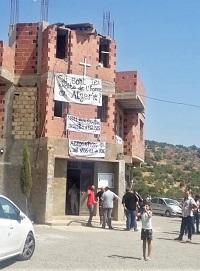 Biserica Evanghelică din Ighzer Amokrane, Algeria, acces restricționat, marcat printr-un ordin de închisere, în 26 august 2019. Sursa- Morning Star News